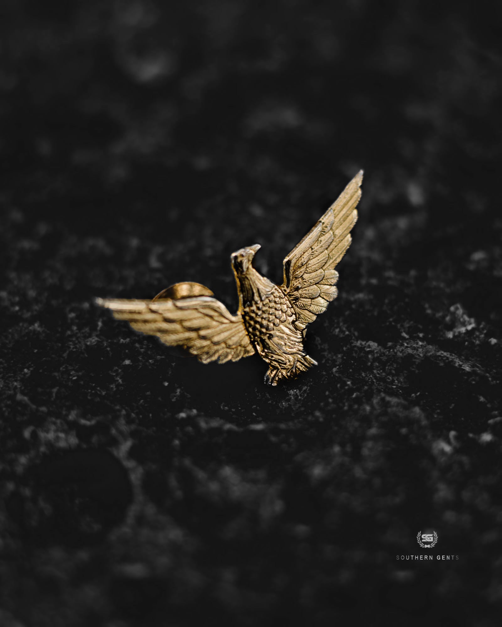 Southern Gents Golden Eagle Hat Lapel Pin