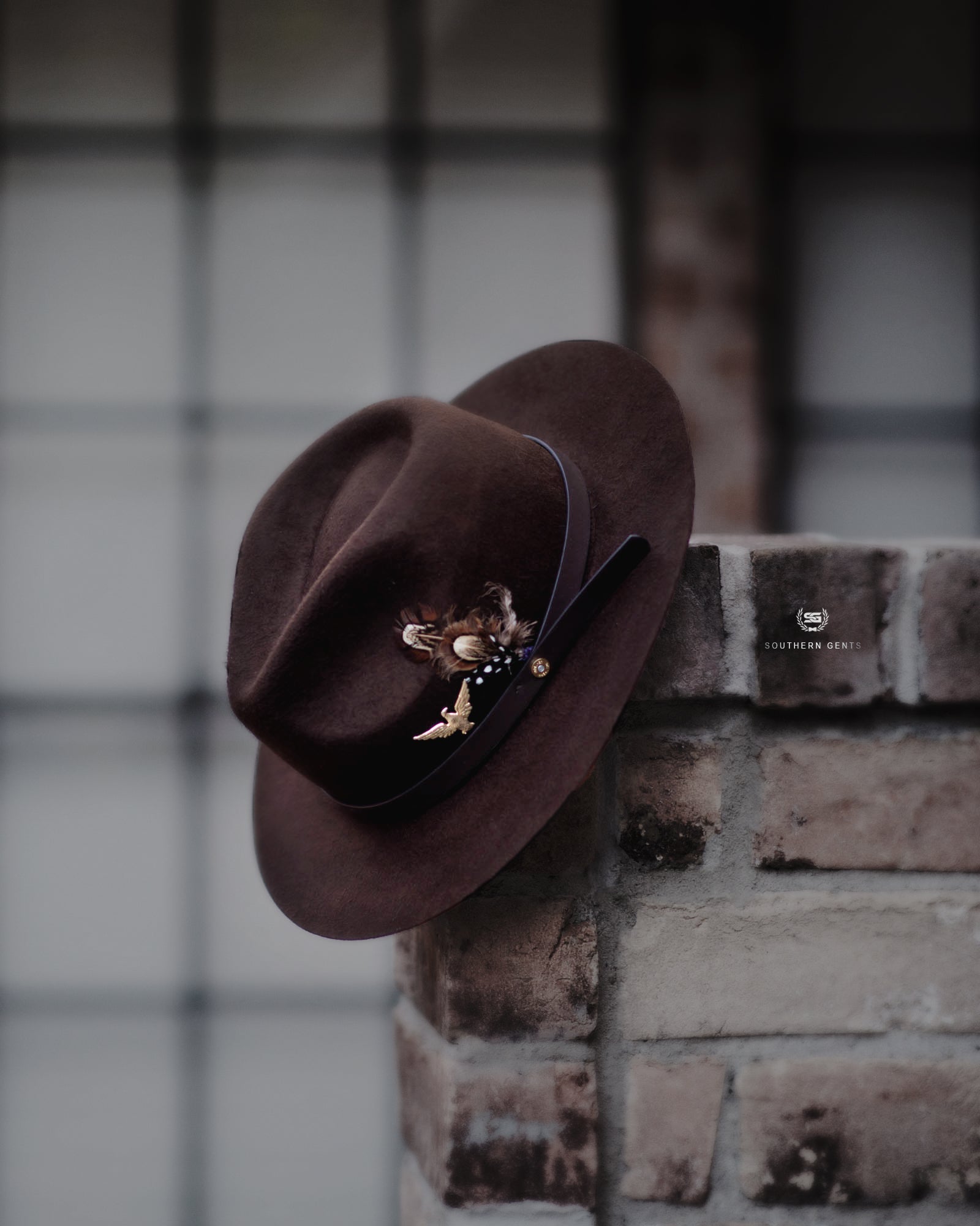 Southern Gents Golden Eagle Hat Lapel Pin