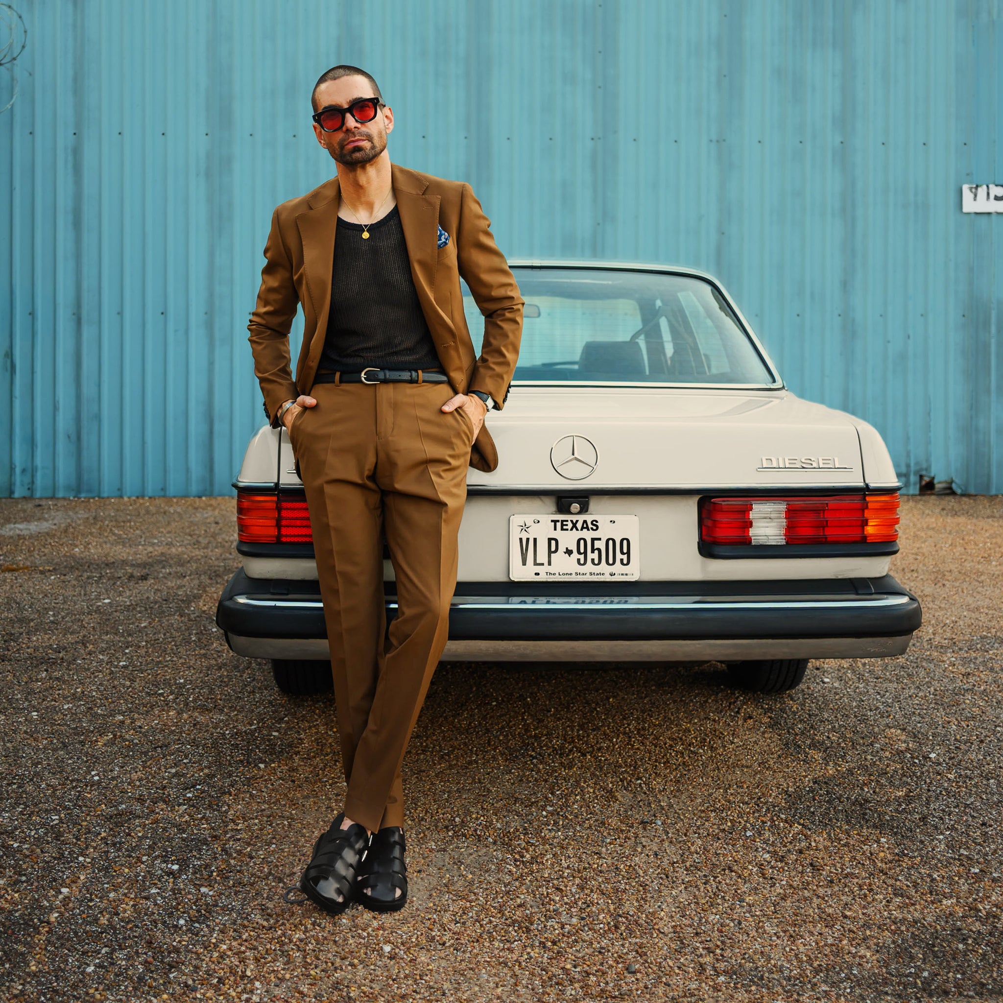 Southern Gents Singlebreasted Blazer - Tobacco with Black Fisherman Sandals